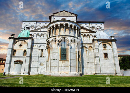 Romaesque Apsis Fassade der Cattedrale di San Martino, Dom von Lucca, Tunscany, Italien, Stockfoto