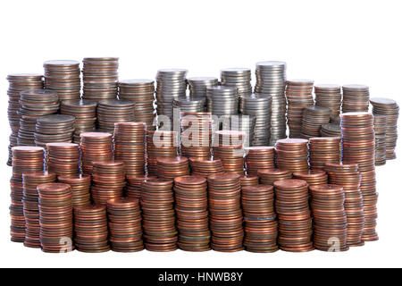 Geld, Stapel von Münzen. Viertel, Nickel, Groschen und Pennies auf weißem Hintergrund Stockfoto