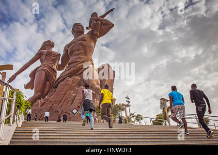 African Renaissance-Denkmal, Dakar, Senegal. 4. April 2010. Bildhauer, Pierre Goudiaby. Stockfoto