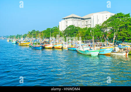 Lagune von Negombo ist das Hauptreiseziel in Stadt, hier findet große Fischerhafen und die Möglichkeit, einen Ausflug oder mieten Boot zum Angeln, Sri Stockfoto