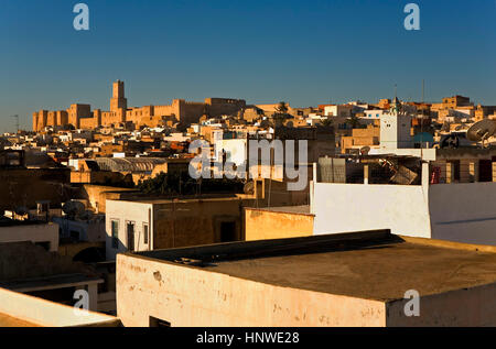 Tunez: Sousse.Roofs der Medina, im Hintergrund auf der linken Seite der Kasbah Stockfoto