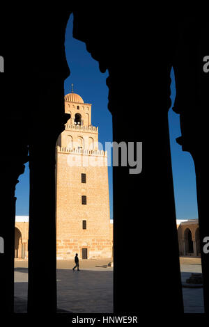 Tunez: Kairouan.Die Große Moschee.Hof. Mosquee gegründet von Sidi Uqba im VIII. Jahrhundert ist der älteste Ort des Gebets in Nordafrika Stockfoto