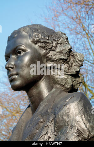 Statue von Violette Szabo in London Stockfoto