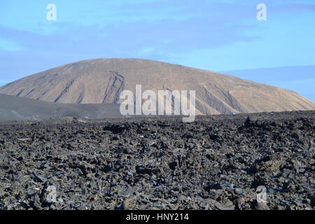 Timanfaya Nationalpark ist Spanisch National Park auf Lanzarote Insel. den Park ganz oben ist der vulkanische Boden. touristische Attraktion Stockfoto