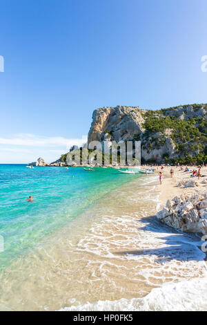 Bezauberndes Strand von Cala Luna bei Sonnenuntergang, Golf von Orosei, Nationalpark Gennargentu, Nuoro, Sardinien, Italien Stockfoto