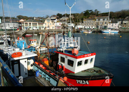 Küchenchef und Besitzer Rick Stein im Hafen von Padstow, Cornwall, UK Stockfoto