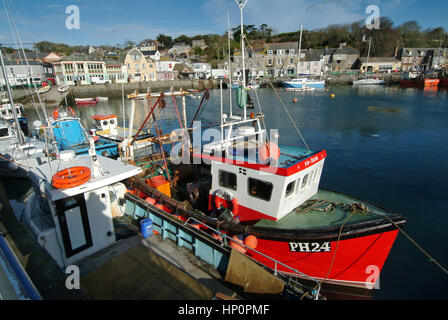 Küchenchef und Besitzer Rick Stein im Hafen von Padstow, Cornwall, UK Stockfoto