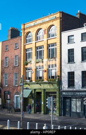 Die gewundene Treppe Buchhandlung in Dublin, Irland Stockfoto
