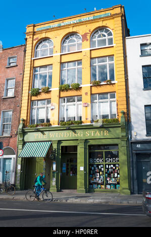 Die gewundene Treppe Buchhandlung in Dublin, Irland Stockfoto