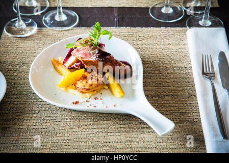 Gourmet-Schweinefleisch Gericht Stockfoto