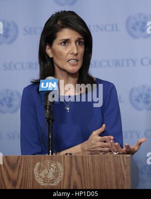 Vereinten Nationen, New York, uSA. 16. Februar 2017. Nikki Haley, Botschafter der Vereinigten Staaten, der Vereinten Nationen Pressekonferenz nach ihrer Sitzung des Sicherheitsrats über die Situation im Nahen Osten, einschließlich der palästinensischen Frage heute um das UN-Hauptquartier in New York. Foto: Luiz Rampelotto/EuropaNewswire | weltweite Nutzung Stockfoto