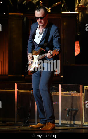 Fort Lauderdale, FL, USA. 16. Februar 2017. Joe Bonamassa führt auf das Broward Center am 16. Februar 2017 in Fort Lauderdale, Florida. : Credit: Mpi04/Medien Punch/Alamy Live-Nachrichten Stockfoto