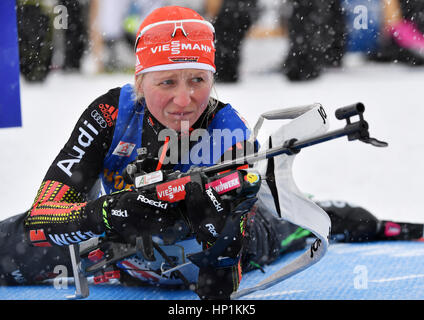 Hochfilzen, Österreich. 17. Februar 2017. Franziska Hildebrand aus Deutschland in Aktion während des Drehens von 4 x 6-km-Staffel der Frauen bei der Biathlon-Weltmeisterschaft in Hochfilzen, Österreich, 17. Februar 2017. Foto: Martin Schutt/Dpa-Zentralbild/Dpa/Alamy Live News Stockfoto