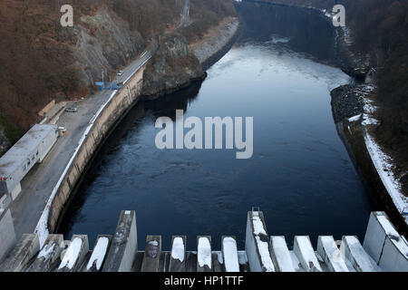 TREBENICE, Tschechische Republik - 14. Februar, 2017:Slapy Wasser-Reservoir, das das Moldau-Kaskade (Vltavska Kaskada)-Wasser-Management-System gehört Stockfoto