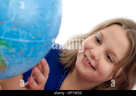 Model Release, näher, 9 Jahre, Mit Globus - Mädchen mit Globus Stockfoto