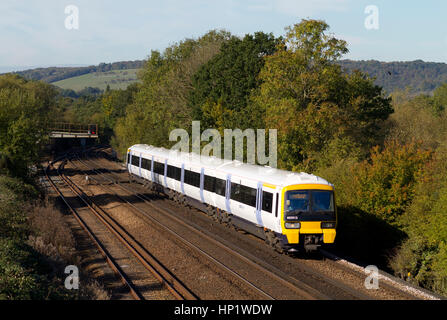 OTFORD JUNCTION, KENT, ENGLAND - 21. Oktober 2010 - A British Rail Class 465 Networker Elektrischer Triebzug betrieben durch südöstliche Züge. Stockfoto