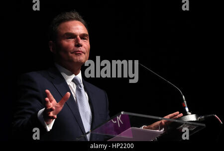 Der UKIP stellvertretender Leiter und Kultur-Sprecher Peter Whittle AM hält eine Rede auf dem Parteitag Frühling in Bolton. Stockfoto