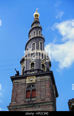 Ansicht des Turmes Vor Frelsers Kirke in Kopenhagen, Dänemark Stockfoto