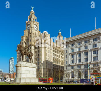 Die Hafen-Skyline am Albert Dock in Liverpool Stockfoto