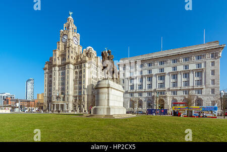 Die Hafen-Skyline am Albert Dock in Liverpool Stockfoto