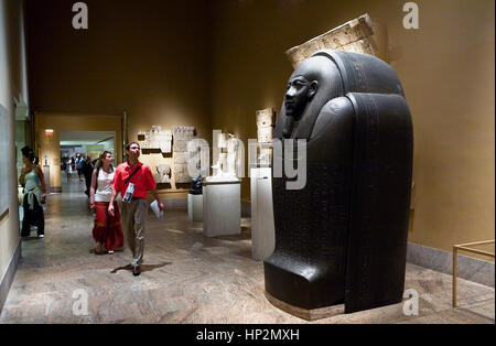 Das MET, Metropolitan Museum of Art. Ägyptischen Galerien. Sarkophag von Harkhebi, von Sakkara Basalt, New York City, USA Stockfoto
