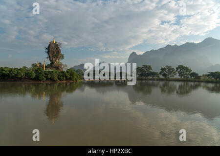 Kyauk Ka Lat Pagode, Hpa-an, Myanmar, Asien |  Kyauk Kalat Pagode, Hpa-an, Myanmar, Asien Stockfoto