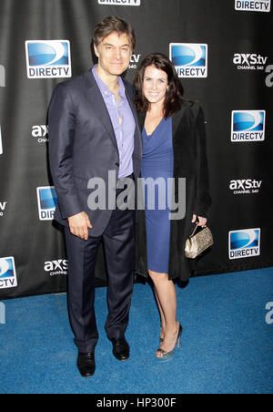 Dr. Mehmet Oz und seine schwangere Frau, Lisa, kommen für die Directv Super Saturday Night Party am 2. Februar 2013, in New Orleans, Louisiana. Foto von Francis Specker Stockfoto