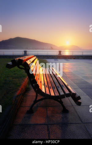 Bank auf Ereaga bei Sonnenuntergang Stockfoto
