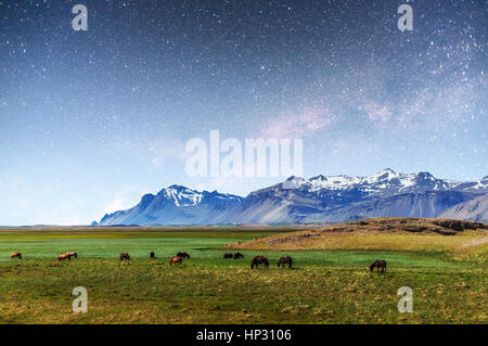 Fantastische Ansichten der Berge und Landschaften Islands Stockfoto