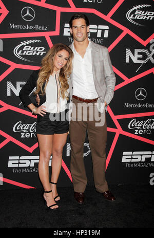 Country-Sängerin Jessie James und NFL-Football-Spieler Eric Decker kommen bei den ESPN The Magazine "Next" Super Bowl Party am 1. Februar 2013, in New Orleans, Louisiana. Foto von Francis Specker Stockfoto