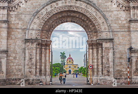 Haupttor, Cementerio Cristobal Colon, Dickdarm Friedhof, La Habana, Kuba Stockfoto