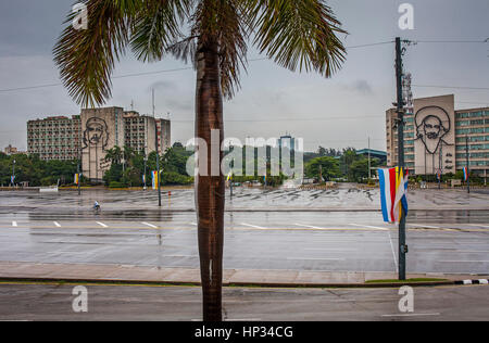 Übersicht über den Platz der Revolution, Wandmalereien von Che Guevara und Camilo Cienfuegos, La Habana, Kuba Stockfoto