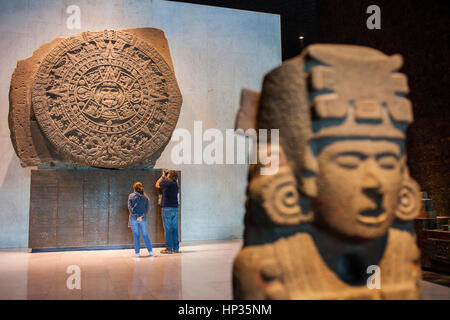 Der aztekischen Stein der Sonne, nationale Museum für Anthropologie, Mexiko-Stadt, Mexiko Stockfoto