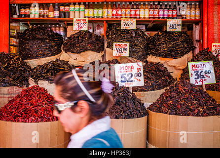 De la Merced Markt, Chile oder Pfeffergeschäft, Mexiko-Stadt, Mexiko Stockfoto