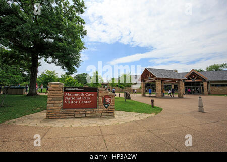 Willkommens-Schild und Eingang zum Visitor Center am Mammoth Cave National Park Stockfoto