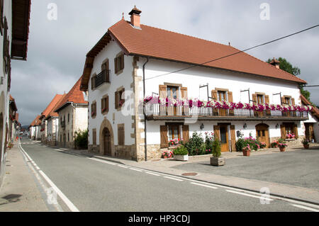 Camino de Santiago von Roncesvalles nach Zubiri Stockfoto