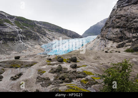 Eine wunderschöne Aussicht auf das Bleu Eis der Gletscher Nigardsbreen. Stockfoto