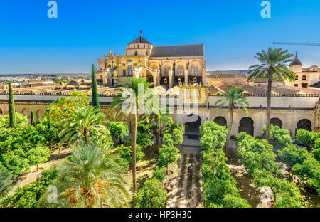 Mezquita-Kathedrale oder die große Moschee in der Todes gesehen von der Glockenturm, Córdoba, Andalusien, Spanien Stockfoto
