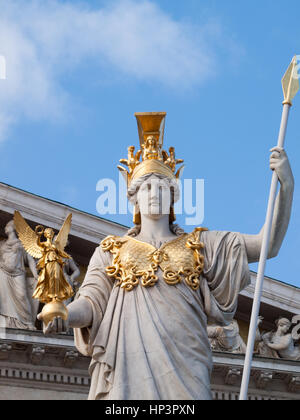 Athena-Statue vor dem österreichischen Parlament-Gebäude Stockfoto