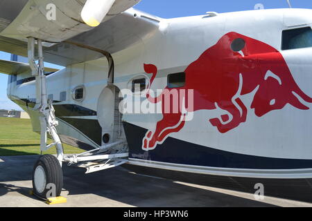 "Red Bull" HU-16 Grumman Albatros, Gatlinburg-Pigeon Forge Flughafen, Tennessee Stockfoto