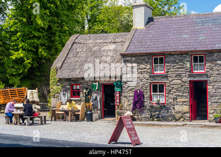 Molly Gallivan Hütte, Beara Halbinsel, wilden Atlantik Weg, Süden Westen Irlands, Europa. Stockfoto