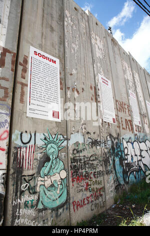 Artwork und Graffiti an Trennung Wand zwischen Israel und Palästina in Bethlehem, zentralen Westjordanland, Palästina Stockfoto