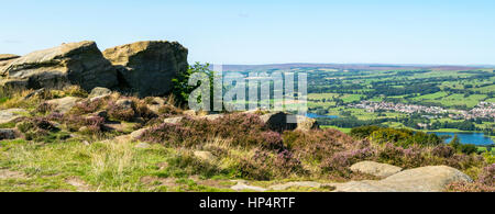 Ein Blick auf Otley von Chevin Waldpark Aussichtspunkt, Otley, West Yorkshire. Stockfoto