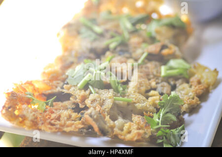 Austern in Rührteig frittiert oder gebraten Oyster Schüssel (Thai-Küche) Stockfoto