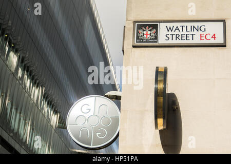 Stadt von London Straßenschild an der Watling Street, EG4. Stockfoto