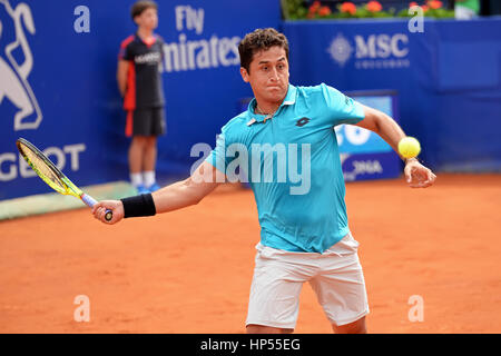 BARCELONA - 22 APR: Nicolas Almagro (spanischer Tennisspieler) spielt bei der ATP Barcelona Open Banc Sabadell Conde de Godo-Turnier am 22. April 2015 i Stockfoto