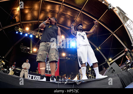 BENICASSIM, Spanien - JUL 19: Public Enemy (Hip-Hop-Gruppe) im Konzert am FIB Festival am 19. Juli 2015 in Benicassim, Spanien. Stockfoto