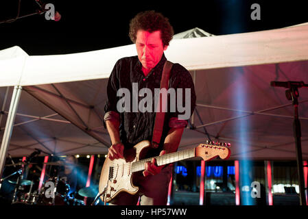 BARCELONA - SEP-4: Yo La Tengo (Band) in Konzert am Tibidabo Live Festival am 4. September 2015 in Barcelona, Spanien. Stockfoto