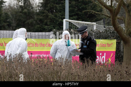 Brentwood, Essex, 19. Februar 2017; Verbrechen-Szene-Offiziere an der Brentwood Centre nach einem schweren Vorfall nach einem Boxen passen Credit: Ian Davidson/Alamy Live News Stockfoto