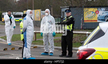 Brentwood, Essex, 19. Februar 2017; Verbrechen-Szene-Offiziere an der Brentwood Centre nach einem schweren Vorfall nach einem Boxen passen Credit: Ian Davidson/Alamy Live News Stockfoto